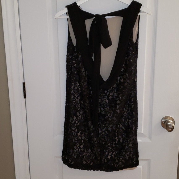 NWT Lace Dress with open Back - Picture 1 of 8